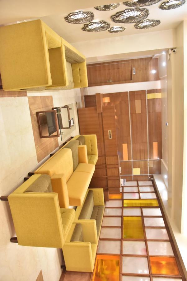 Hotel Rk Grand Варанасі Екстер'єр фото